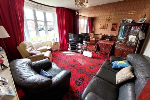 3 bedroom semi-detached house for sale, Eskdale Close, Bury, Greater Manchester, BL9 8HX