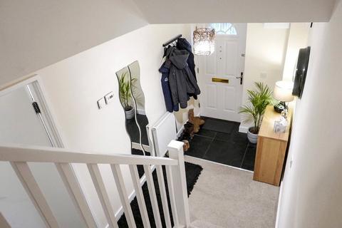 138 Barnsbridge Grove, Barnsley, S70 3RW
