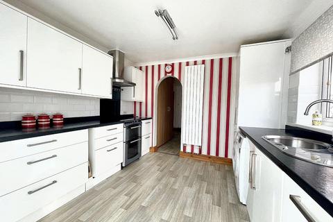 2 bedroom semi-detached bungalow for sale, Lincoln Avenue, Peacehaven, BN10 7JT