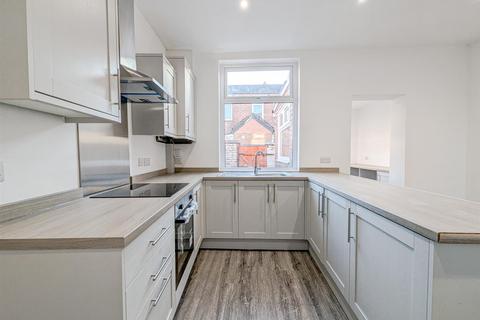 2 bedroom end of terrace house for sale, Factory Street West, Atherton