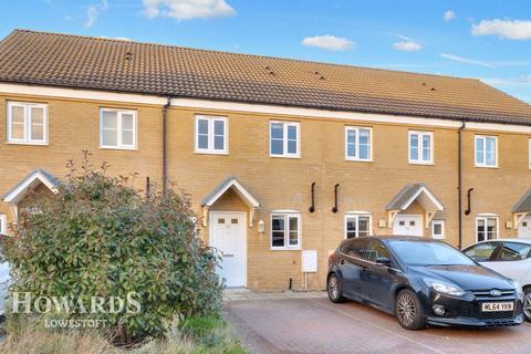 2 bedroom terraced house for sale, Lupton Close, Oulton Broad