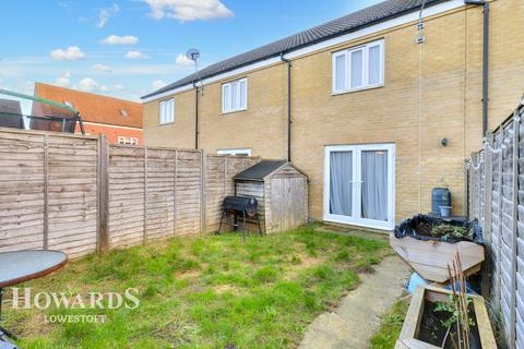 2 bedroom terraced house for sale, Lupton Close, Oulton Broad