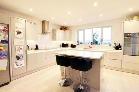 3 bedroom semi-detached house for sale, Granville Road, Northchurch, Berkhamsted