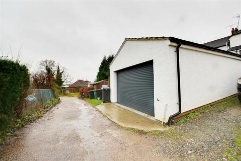 3 bedroom semi-detached house for sale, Granville Road, Northchurch, Berkhamsted