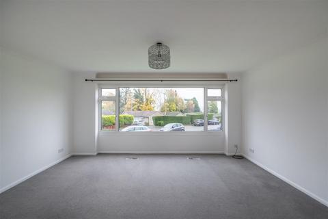 2 bedroom flat for sale, Downswood, Reigate