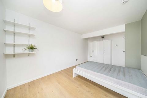 2 bedroom flat for sale, Longfield Estate, London SE1