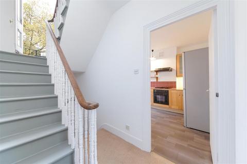 2 bedroom maisonette to rent, Wray Crescent, Finsbury Park