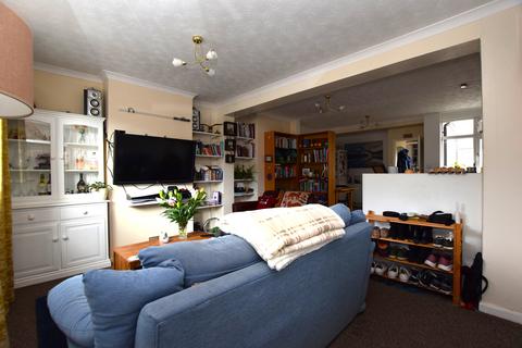 3 bedroom semi-detached house to rent, Jefferies Road, Ipswich IP4