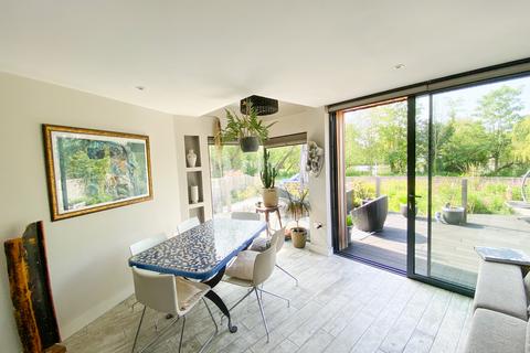 3 bedroom detached house for sale, Towpath, Shepperton TW17