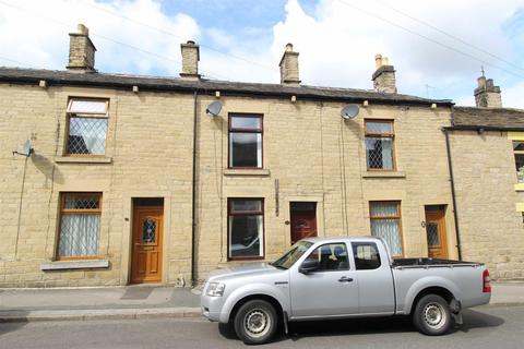 2 bedroom terraced house to rent, George Street, Glossop, Derbyshire