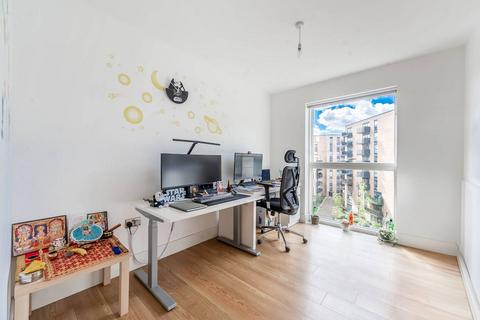 3 bedroom flat to rent, Lyon Road,HA1, Harrow on the Hill, Harrow, HA1