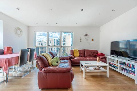 3 bedroom flat to rent, Lyon Road,HA1, Harrow on the Hill, Harrow, HA1