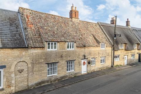 3 bedroom cottage for sale, Church Street, Kettering NN14