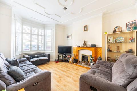 3 bedroom end of terrace house for sale, Park Road, Wembley, HA0