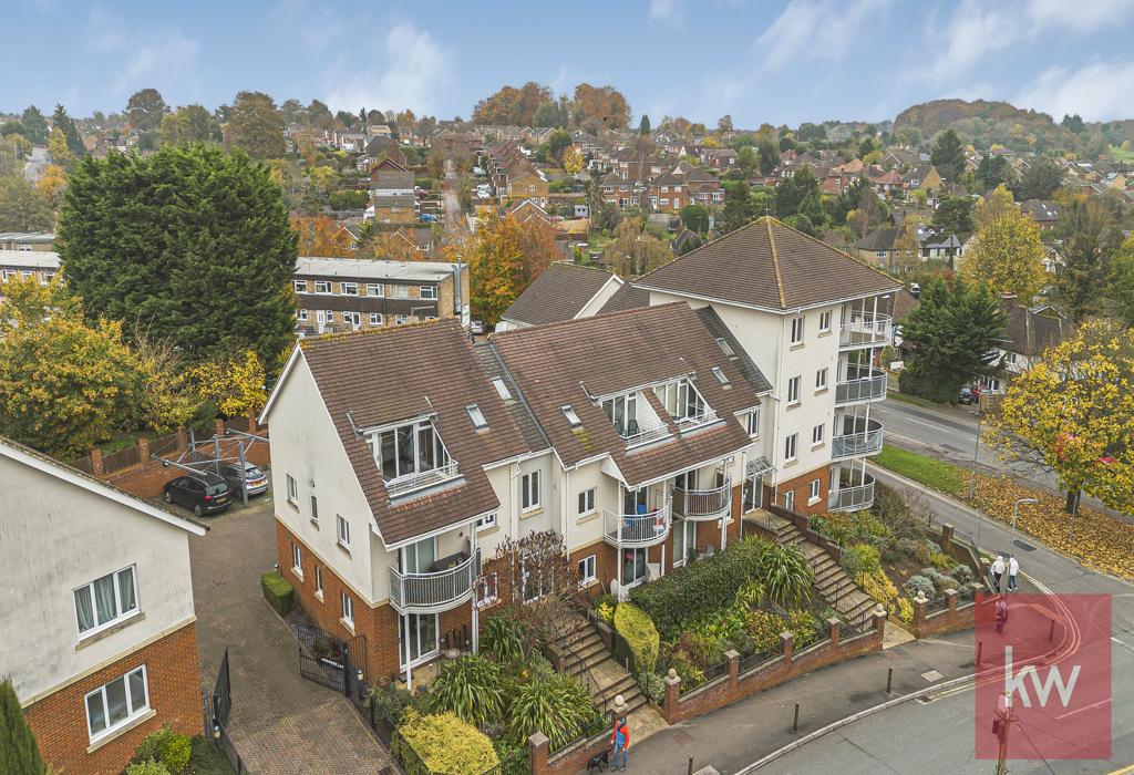 Arial View of The Cedars &amp; Neighbourhood