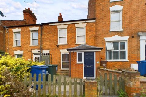 2 bedroom terraced house to rent, West Street , Banbury OX16