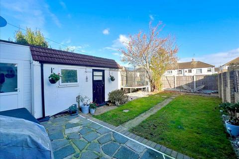 3 bedroom semi-detached house for sale, Leigh on Sea SS9