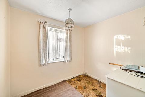 20 Glenfield Road, Dover, CT16 2AL