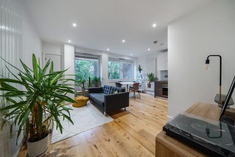 1 bedroom apartment for sale, Molesworth Street, London