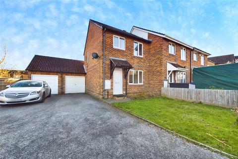 3 bedroom terraced house for sale, Charrington Road, Calcot, Reading, RG31