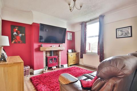 4 bedroom end of terrace house for sale, West Acridge, Barton-Upon-Humber, DN18 5AN