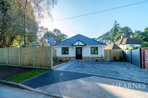 2 bedroom detached bungalow for sale, Dudsbury Crescent, Ferndown, BH22