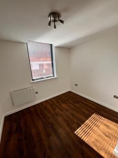 2 bedroom flat to rent, Bromham Road, Bedford MK40