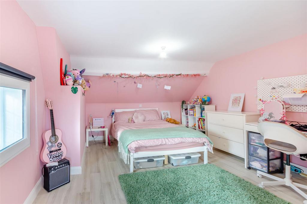 8627605-interior25.jpg