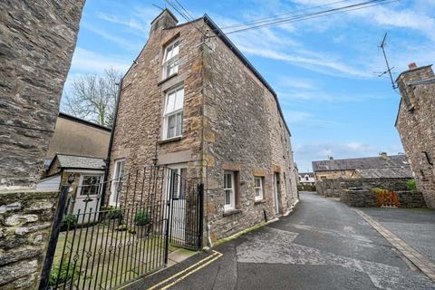 2 bedroom end of terrace house for sale, 2 Back Lane, Kirkby Lonsdale, LA6 2AP