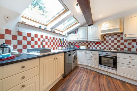 2 Back Lane, Kirkby Lonsdale, Carnforth, LA6 2AP