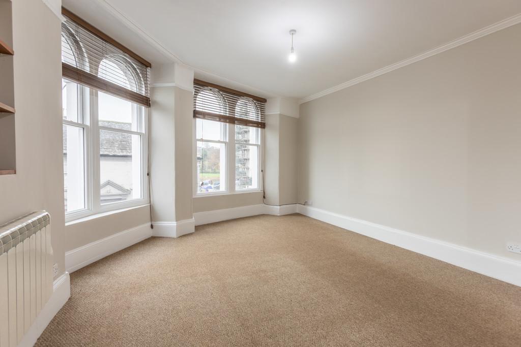 Open Plan Living Room &amp; Kitchen