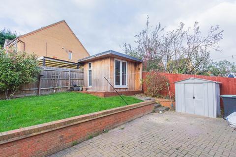 4 bedroom detached house for sale, Lodge Way, Irthlingborough NN9