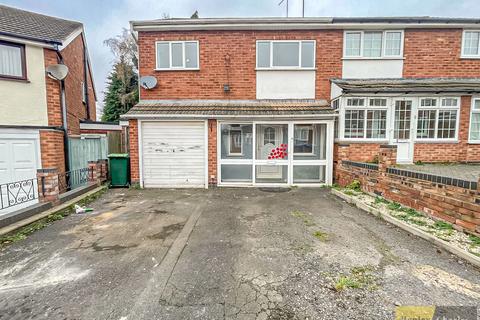 3 bedroom semi-detached house to rent, Middlemist Grove, Birmingham B43