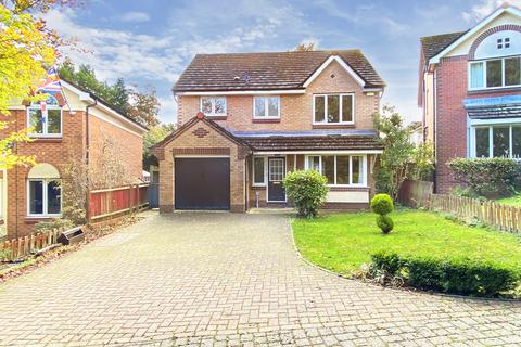 4 bedroom detached house to rent, Stonecrop Drive, Harrogate, HG3 2SQ