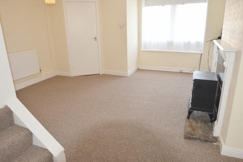 2 bedroom cottage to rent, Halifax Road, Cullingworth BD13