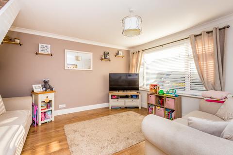 12 Boughton Drive, Rushden, NN10 9HX