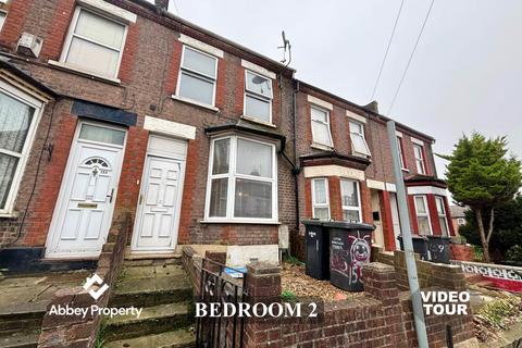 3 bedroom terraced house for sale, Dallow road | Kingsway | LU1 1NS