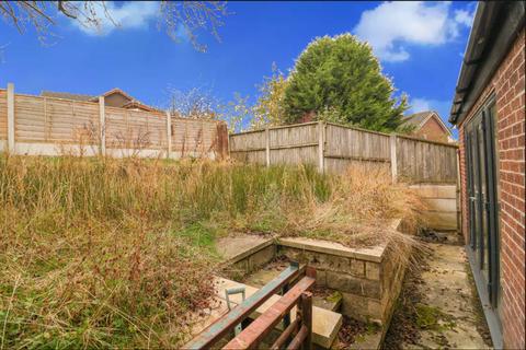 5 bedroom detached house for sale, The Croft, Glossop SK13