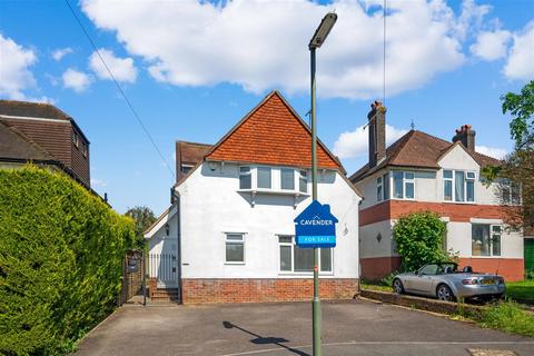 4 bedroom detached house to rent, Holford Road, Guildford