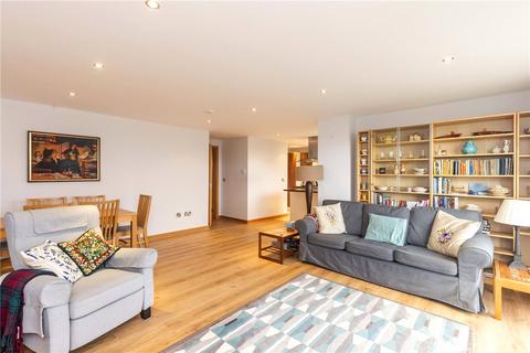 3 bedroom apartment to rent, Merlin Avenue, Edinburgh
