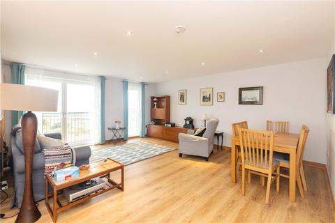 3 bedroom apartment to rent, Merlin Avenue, Edinburgh