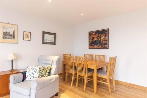 3 bedroom apartment to rent, Merlin Avenue, Edinburgh