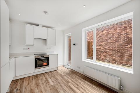 1 bedroom duplex for sale, The Avenue, Ealing, London, W13