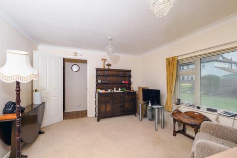 1 bedroom ground floor flat for sale, Tomline Road, Suffolk IP11