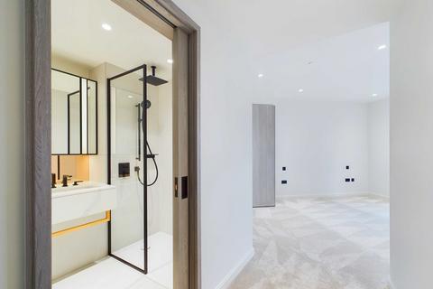 Aspen, Canary Wharf