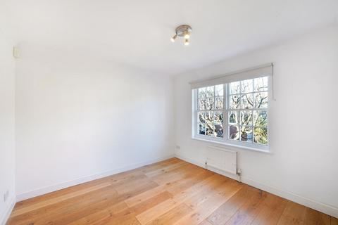 4 bedroom semi-detached house to rent, Langham Place, London, Greater London, W4