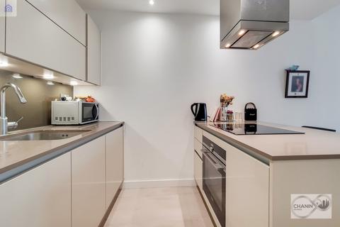 1 bedroom apartment for sale, Stratosphere Tower, Stratford E15