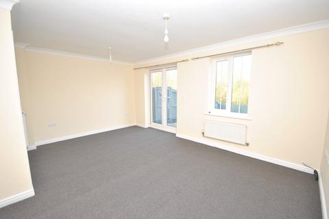 4 bedroom terraced house to rent, Mare Close, Whitchurch, Shropshire