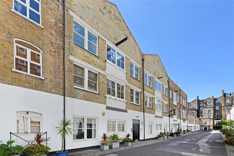 3 bedroom apartment to rent, Brook Mews North, Lancaster Gate, London, W2