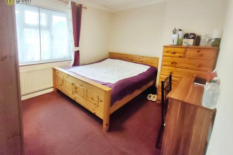 70 Crossfield Road, Birmingham, B33 9QG